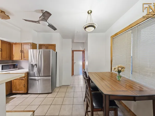 661 Euclid Avenue image 8 of 25