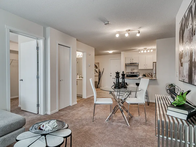 73 Skyview Point Cres NE — Photo 37