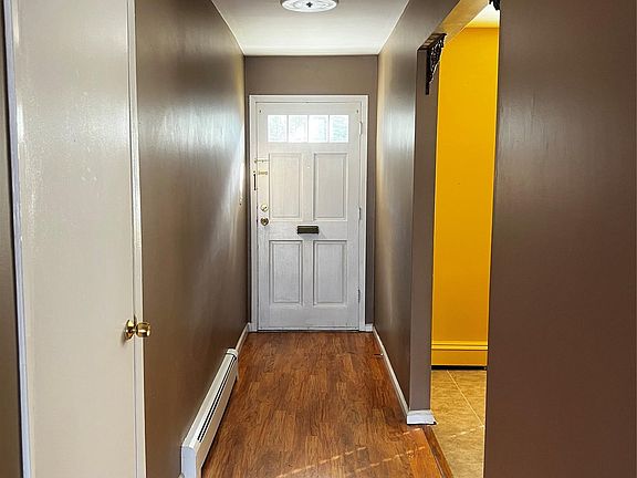 4th image of 1840 Crompond Road #7C6