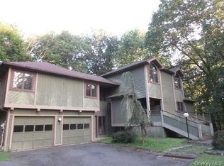1 Cristin Ct, Stony Pt, NY 10980
