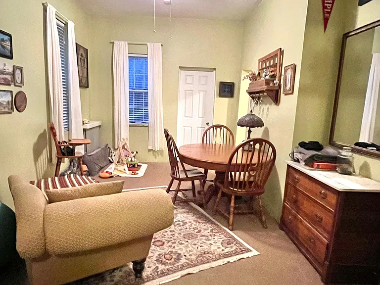 3221 Parkview Ave #1 — Photo 2