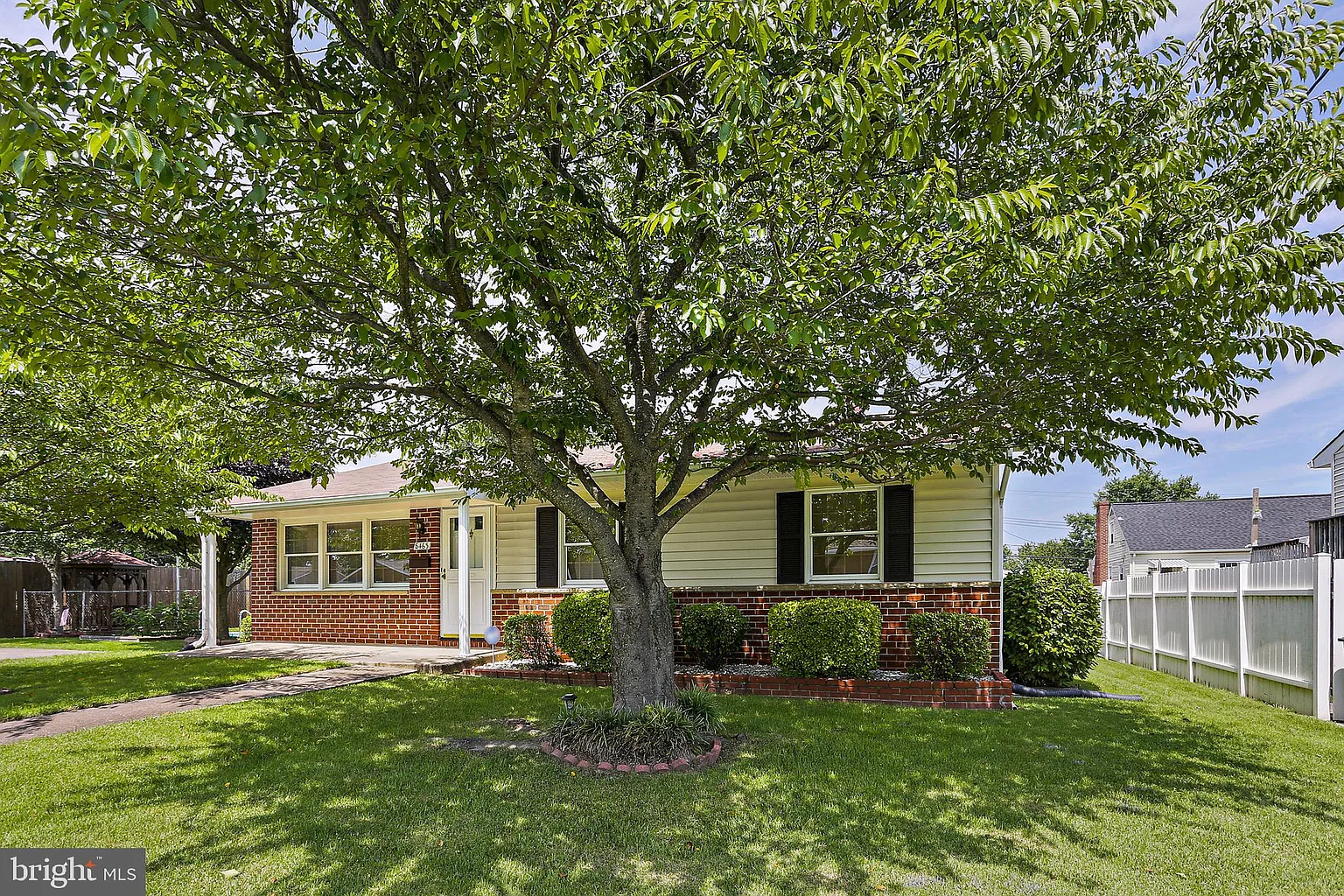 8463 Miramar Rd photo 1