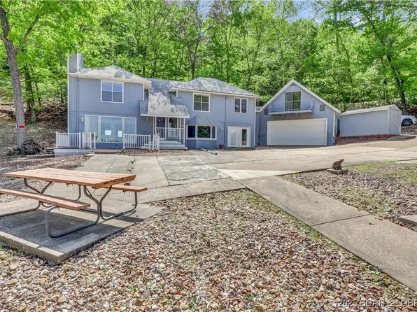 1293 Ginger Rd, Lake Ozark, MO 65049