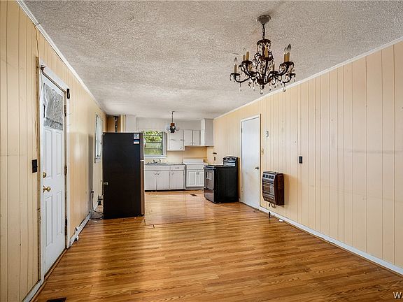 5th image of 2120 4th Pl E