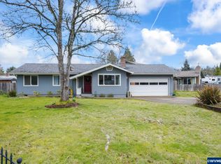 1690 E Grover Ave, Cottage Grove, OR 97424