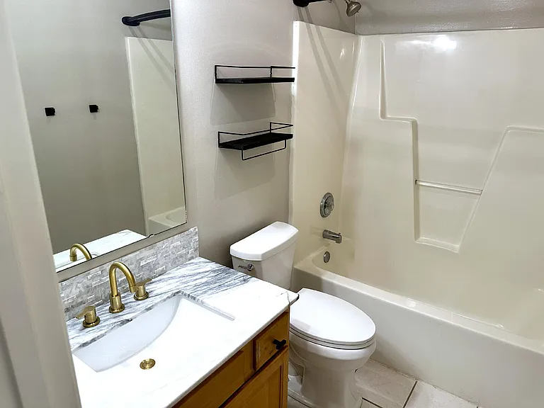 9564 Big Bay Rd — Photo 20