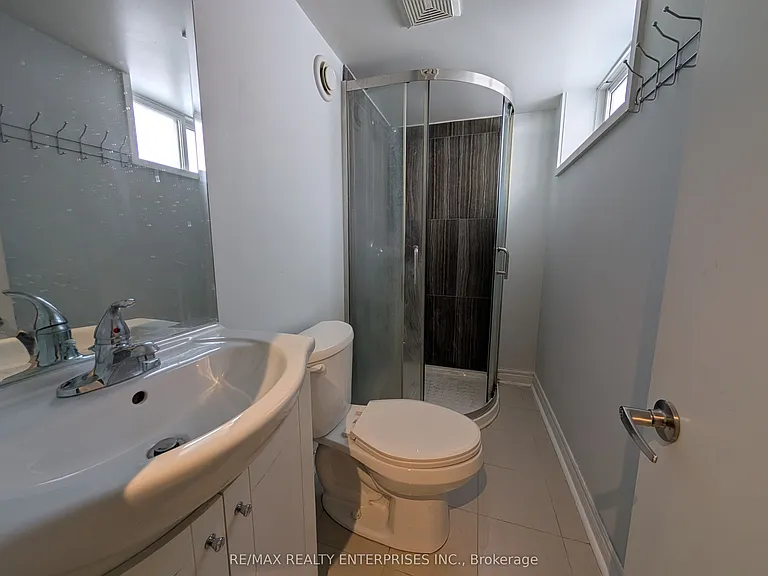 25 Tedder St — Photo 13