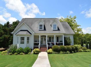 5520 Cedar Mill Dr N, Guntersville, AL 35976