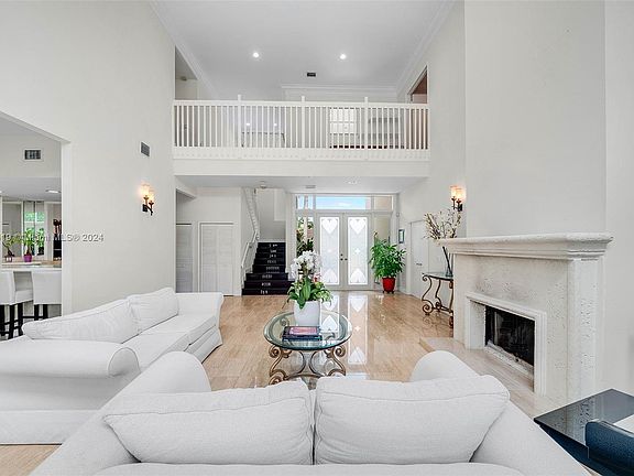 5th image of 16340 SW 89th Pl
