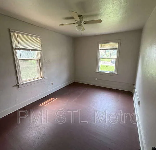 5336 Fletcher St — Photo 6