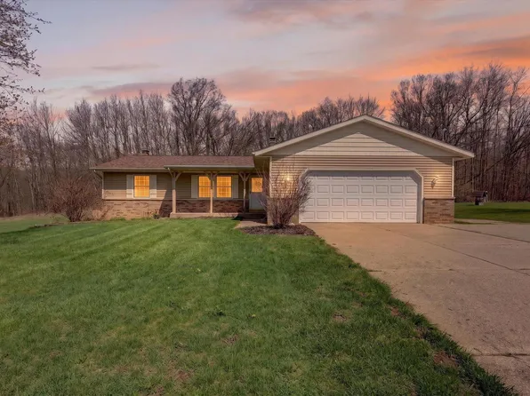 7045-17 Mile Rd NE, Cedar Springs, MI 49319