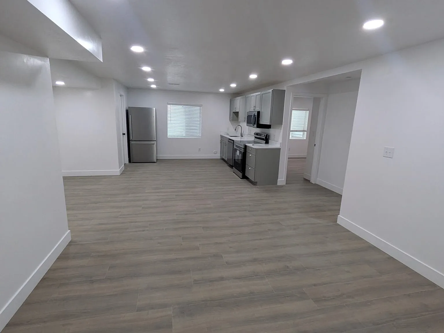 2 bed, 1183 sqft, $1,600 — Photo 4