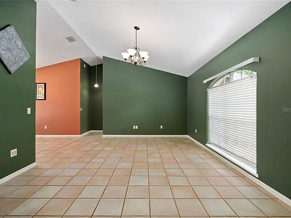 3rd image of 637 Artesia St