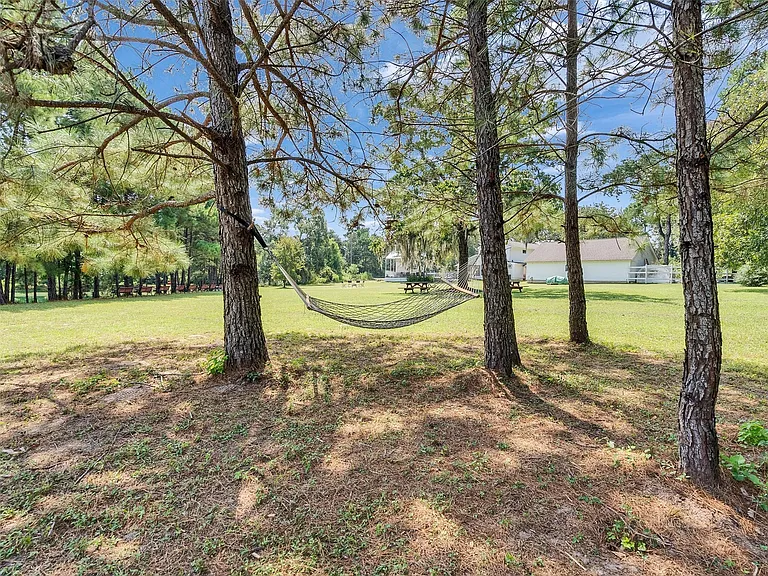8402 Matthews Ln — Photo 33