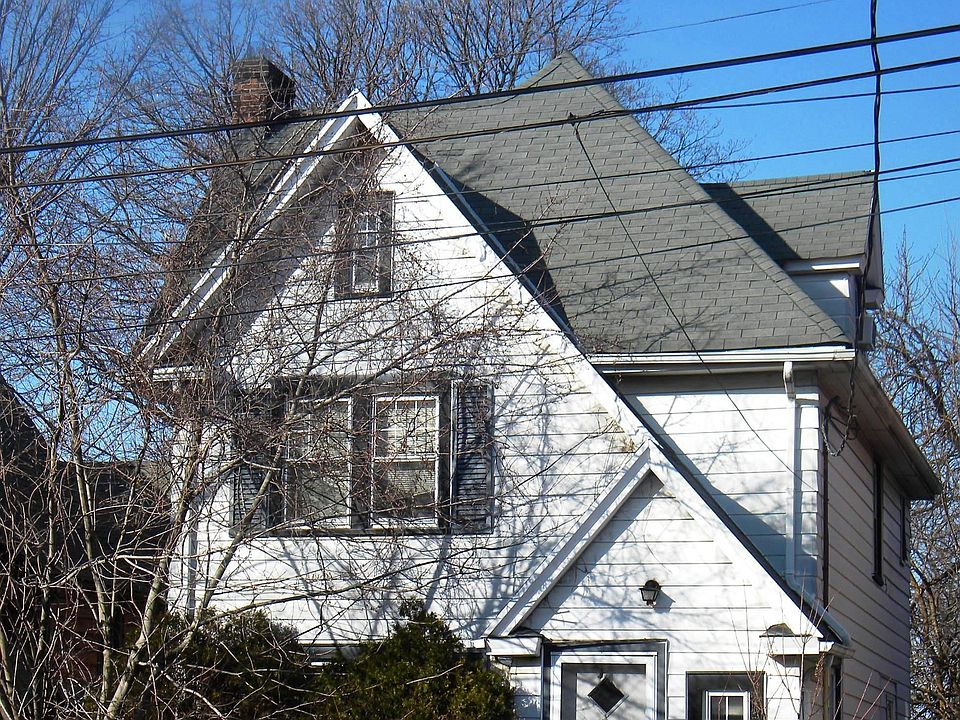 1st image of 1037 Forest Ave