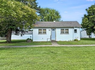 615 S Central St, Gilman, IL 60938