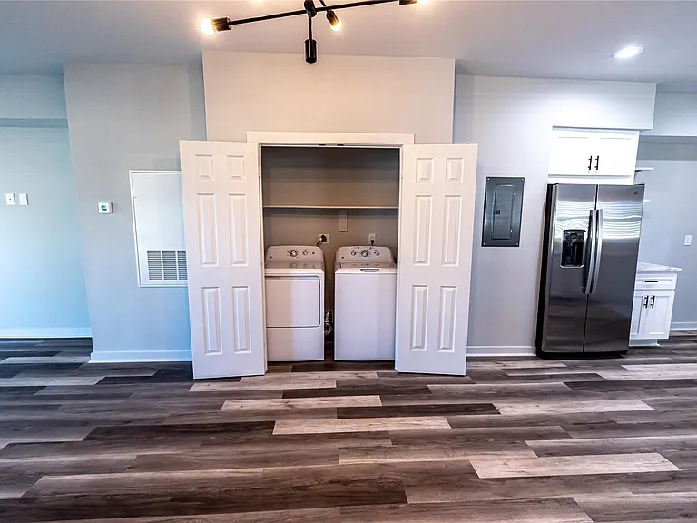 102 Marsden St #4 — Photo 10