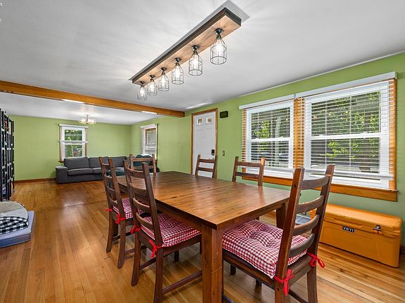4th image of 2126 Wilbert St