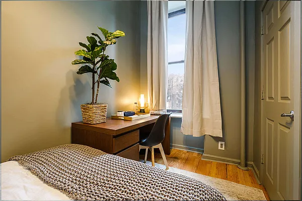 Rented by June | media 25