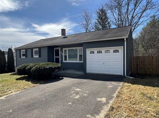 201 Glenbrook Dr, Endicott, NY 13760