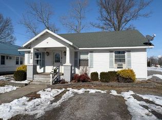 803 Walker St, Fairfield, IL 62837