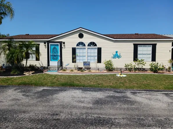 141 Royal Palm St, Davenport, FL 33897