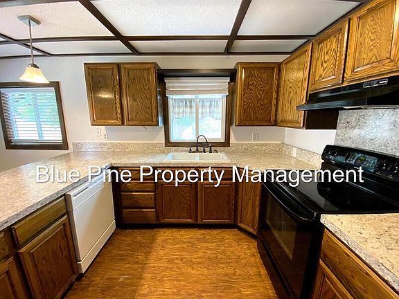5th image of 371 3rd St Unit A