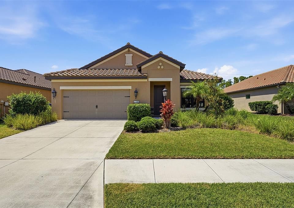 1st image of 248 BENEDETTO COURT