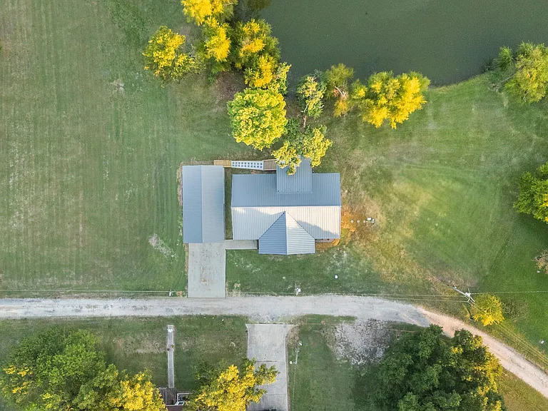 90 Coolcrest Dr — Photo 44