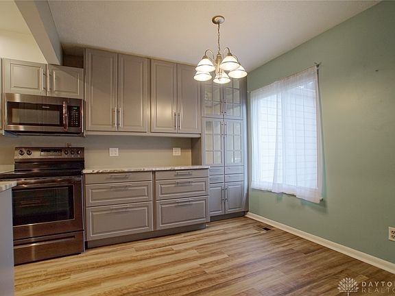 4th image of 5012 Columbia Cir