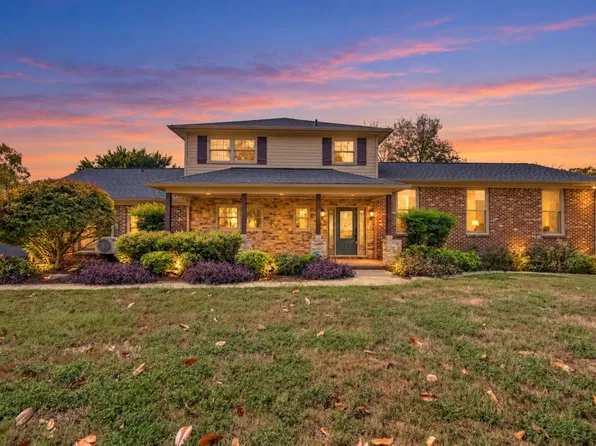 711 Warrior Dr, Murfreesboro, TN 37128