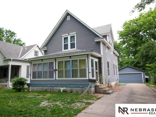 2218 D St, Lincoln, NE 68502