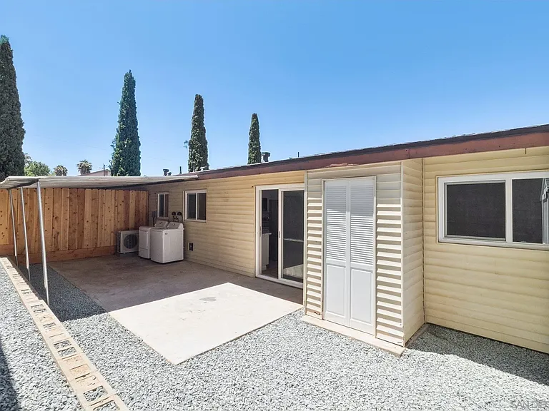 8717 Carribean Way — Photo 29
