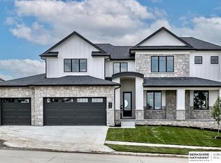 3908 S 212th St, Elkhorn, NE 68022