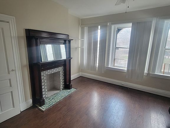 3rd image of 722 Cedar Ave #14224946