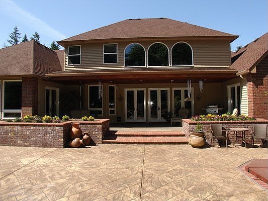 2nd image of 12705 NE 40th Ave