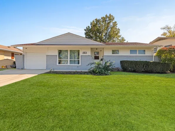 153 Crest Ave, Elk Grove Village, IL 60007