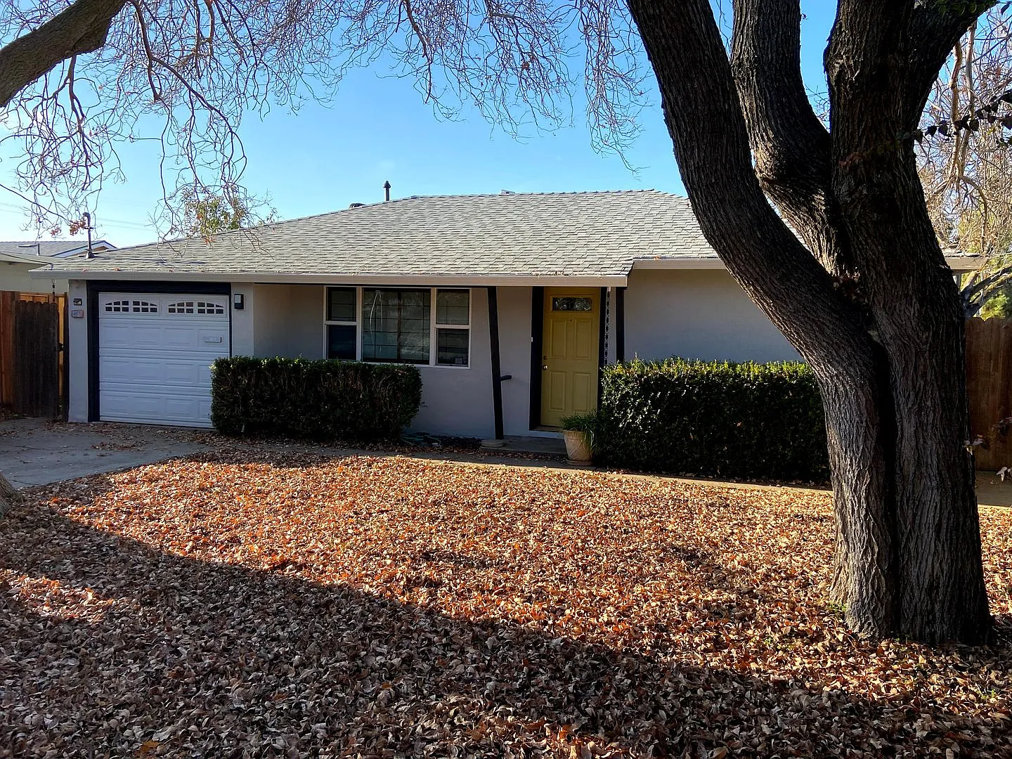 4817 Hansen Avenue — Photo 1