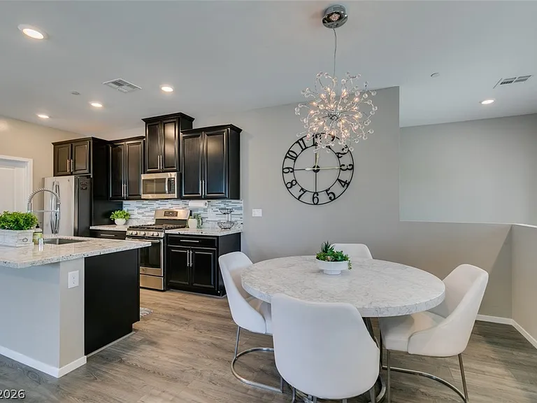 544 Teovani St #924 — Photo 6