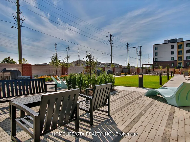 2550 Simcoe St N #802 — Photo 16