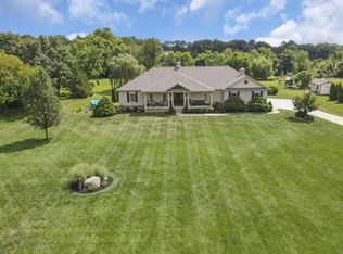 2250 Condit Dr SW, Pataskala, OH 43062