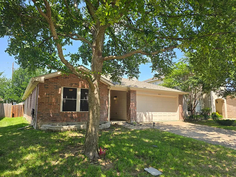 2837 Terrace Dr — Photo 3