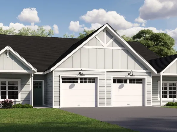 15 Fidelity Dr #70, Rutland, MA 01543