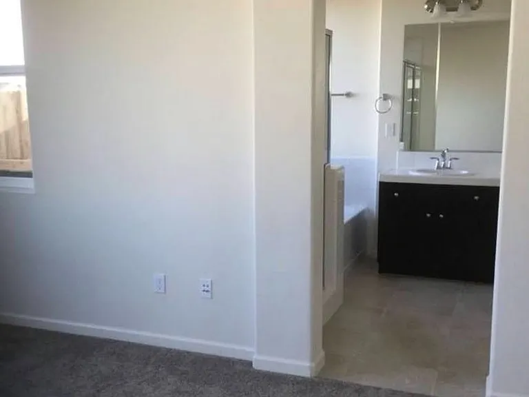 4357 Revelle Dr — Photo 6
