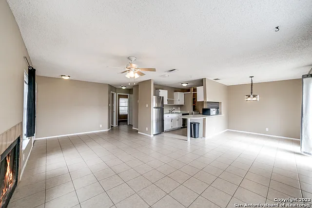6854 Arbor Springs Dr — Photo 4