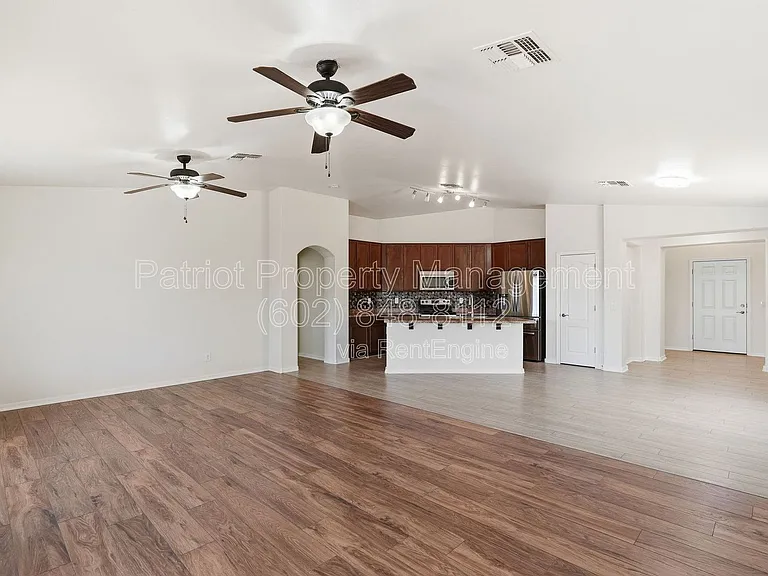 20767 W Hamilton St — Photo 10