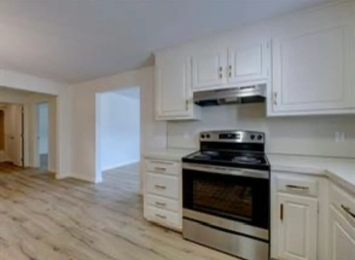 1 bed, 850 sqft, $1,600 — Photo 4