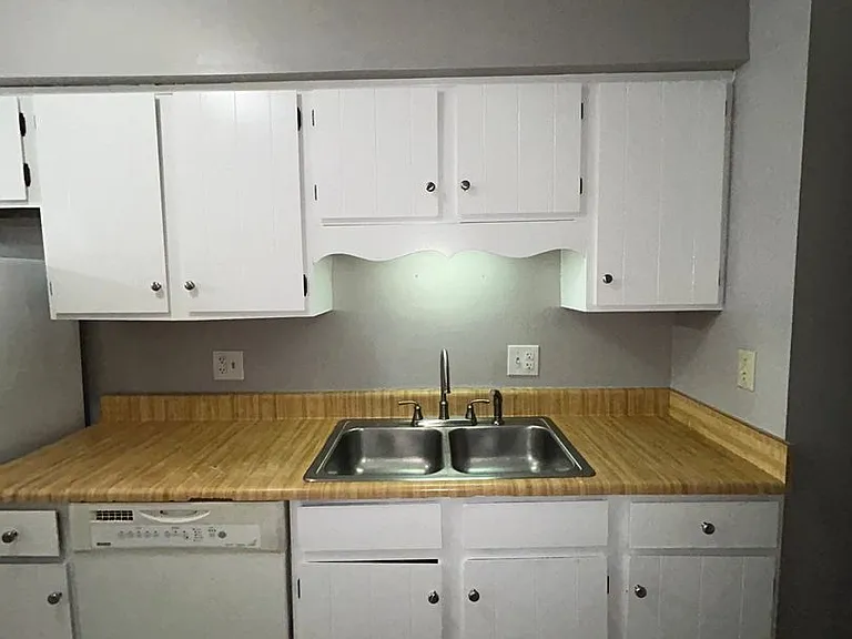 1718 Horseshoe Dr — Photo 7