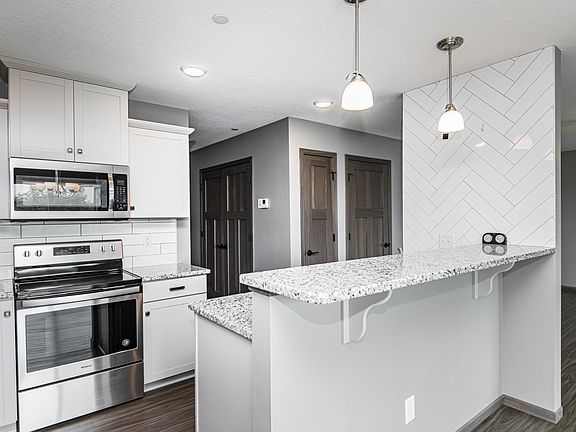 5th image of 2162 Sparrow Pl SE