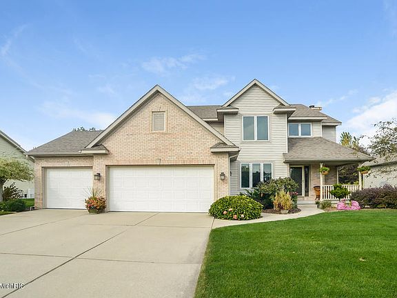 3rd image of 2871 Meadow Bluff Dr NW
